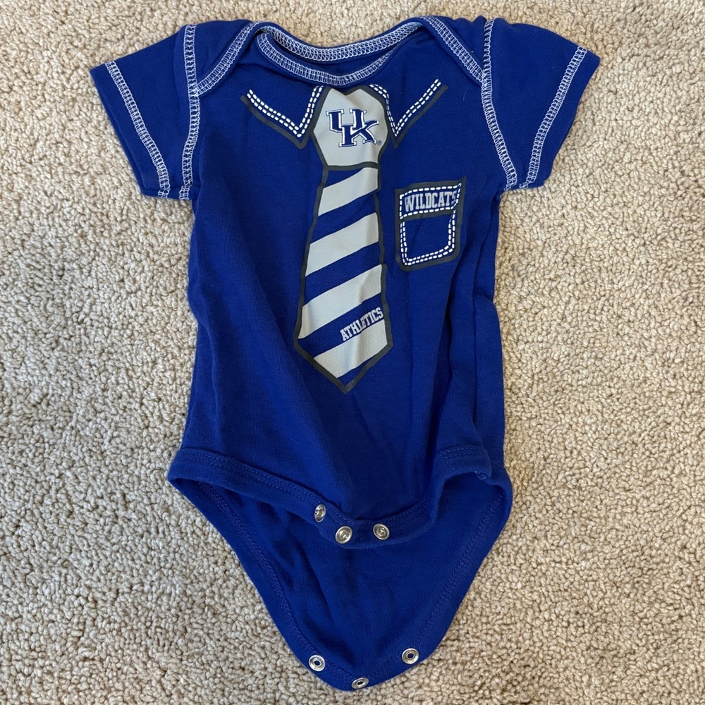 🏈💙 Kentucky Wildcats Baby Onesie | UK Athletics Tie Graphic | 0-3M